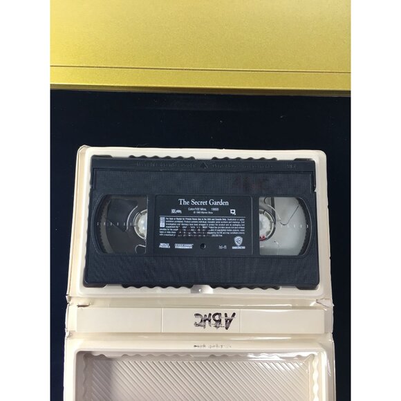 The Secret Garden VHS Tape 1994 - Warner Bros - Clamshell Case - Picture 11 of 16